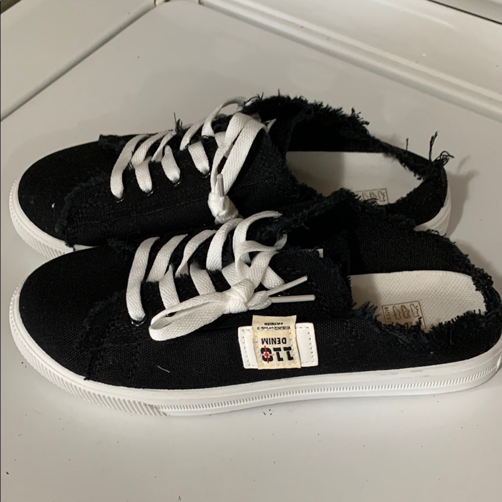 110 Denim Black Canvas Sneakers NWOT
